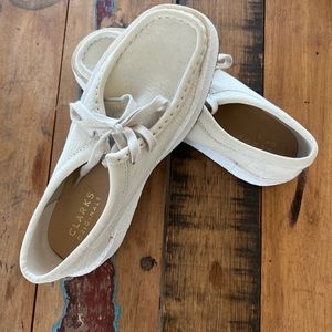 Clarks Wallabe shoes